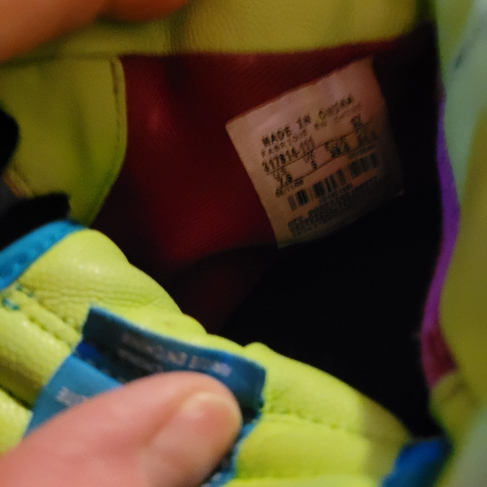 Running shoes - Picture 4 of 5